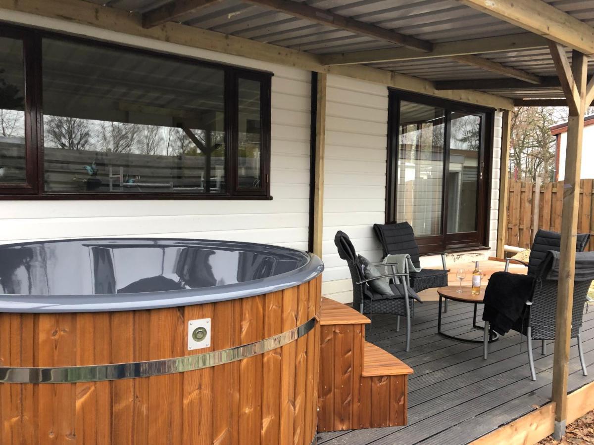 Hottub Forest Chalet Op De Veluwe! Putten Exterior foto